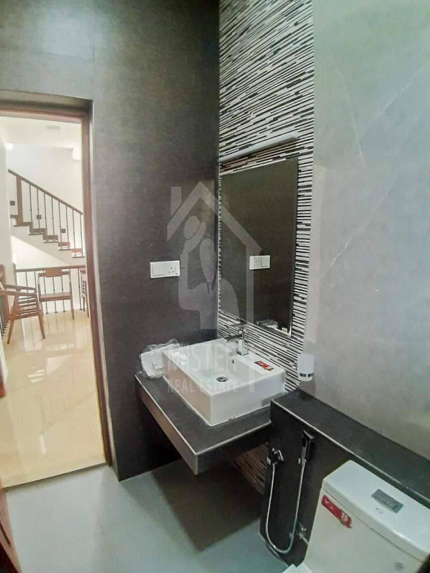 House for Rent in Dehiwala- image 5