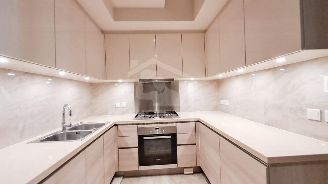 Apartment for Rent at The Residences, Colombo 02 - image 5