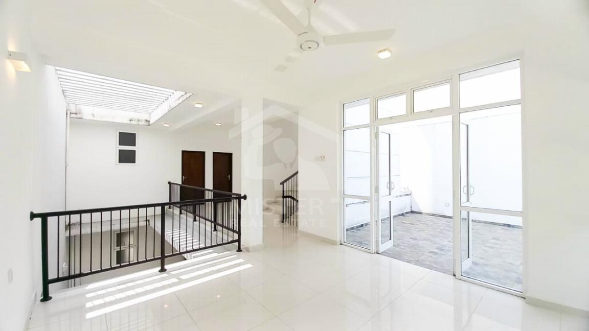 House for Rent in Thalawathugoda - image 5