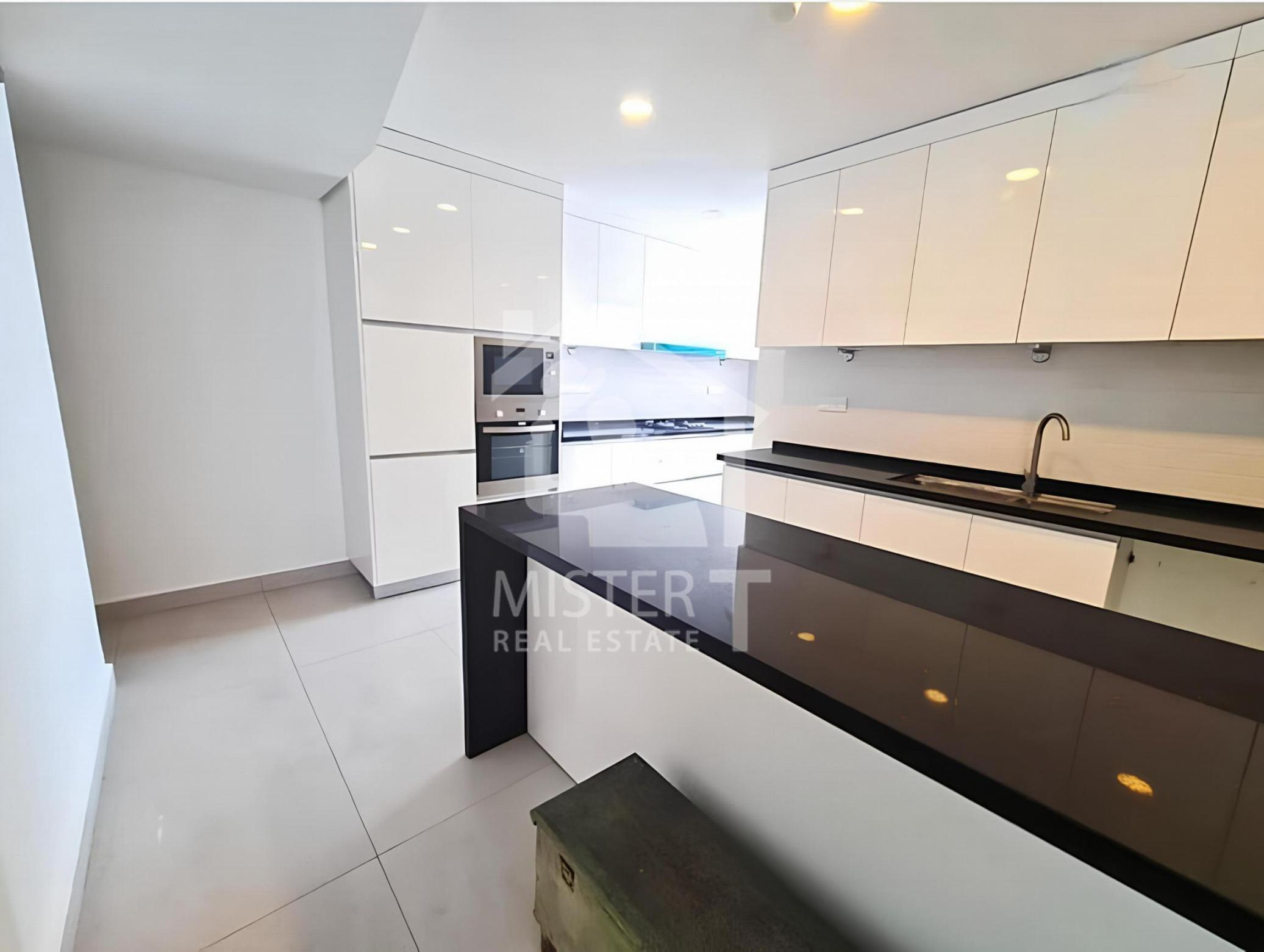 Duplex for Rent at Park Heights, Colombo 05- image 5