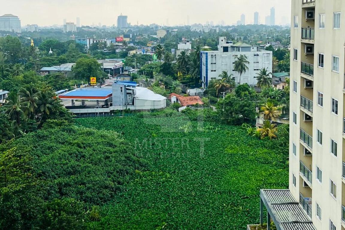 Apartment for Rent at Fairway Urban Homes - image 5