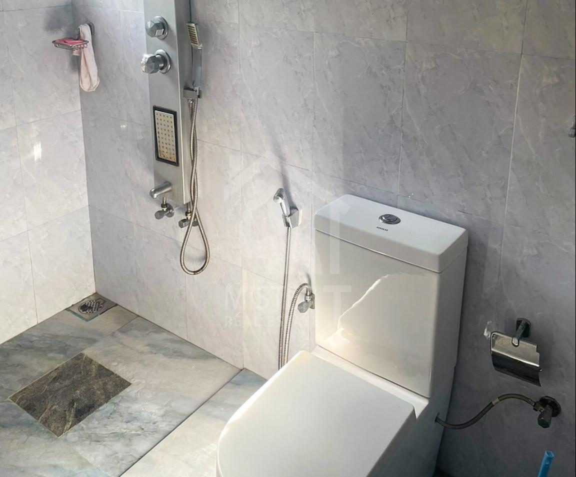 Commercial Property for Rent in Nugegoda- image 5