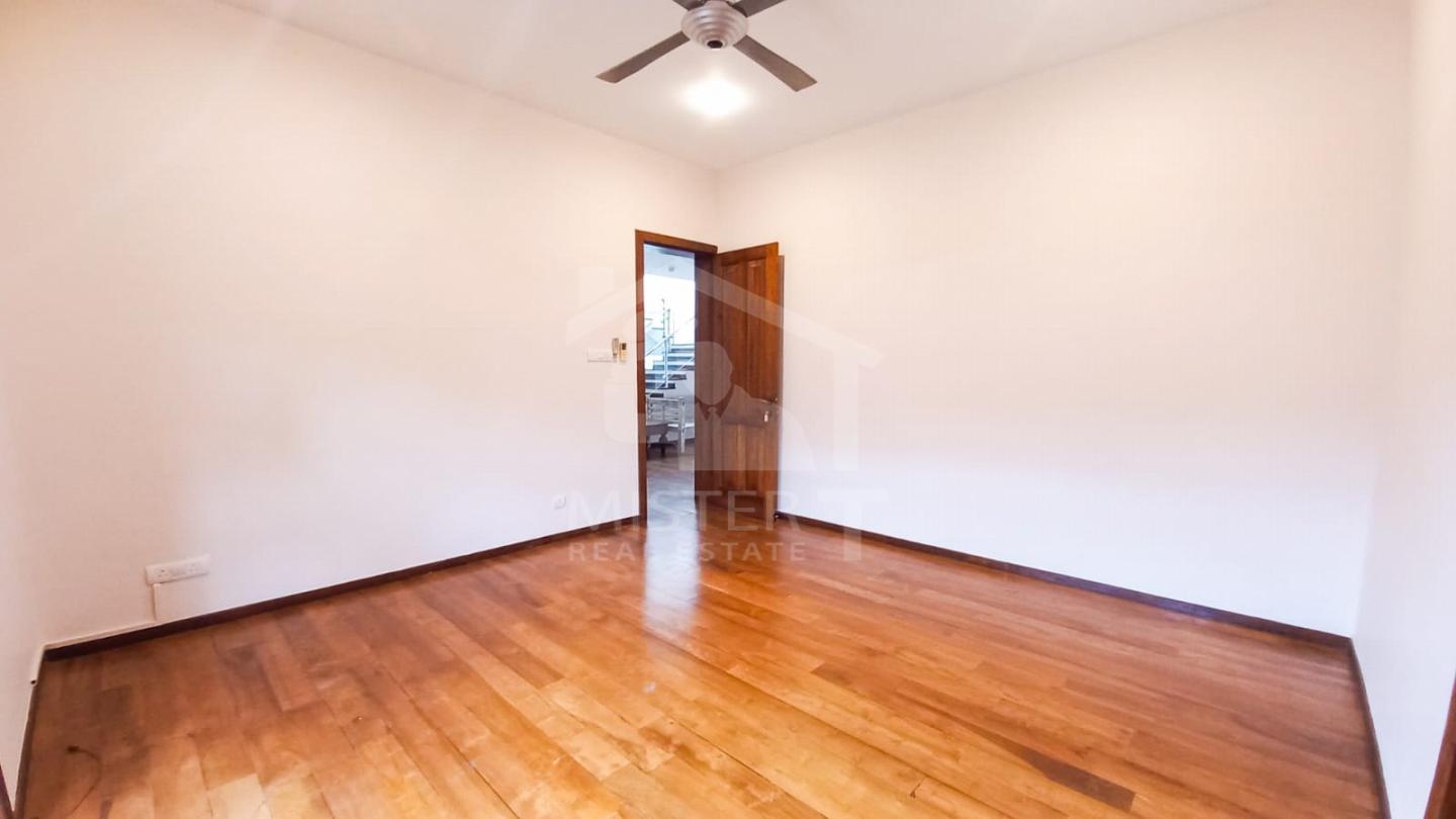 Luxury House For Rent in Colombo 05- image 5