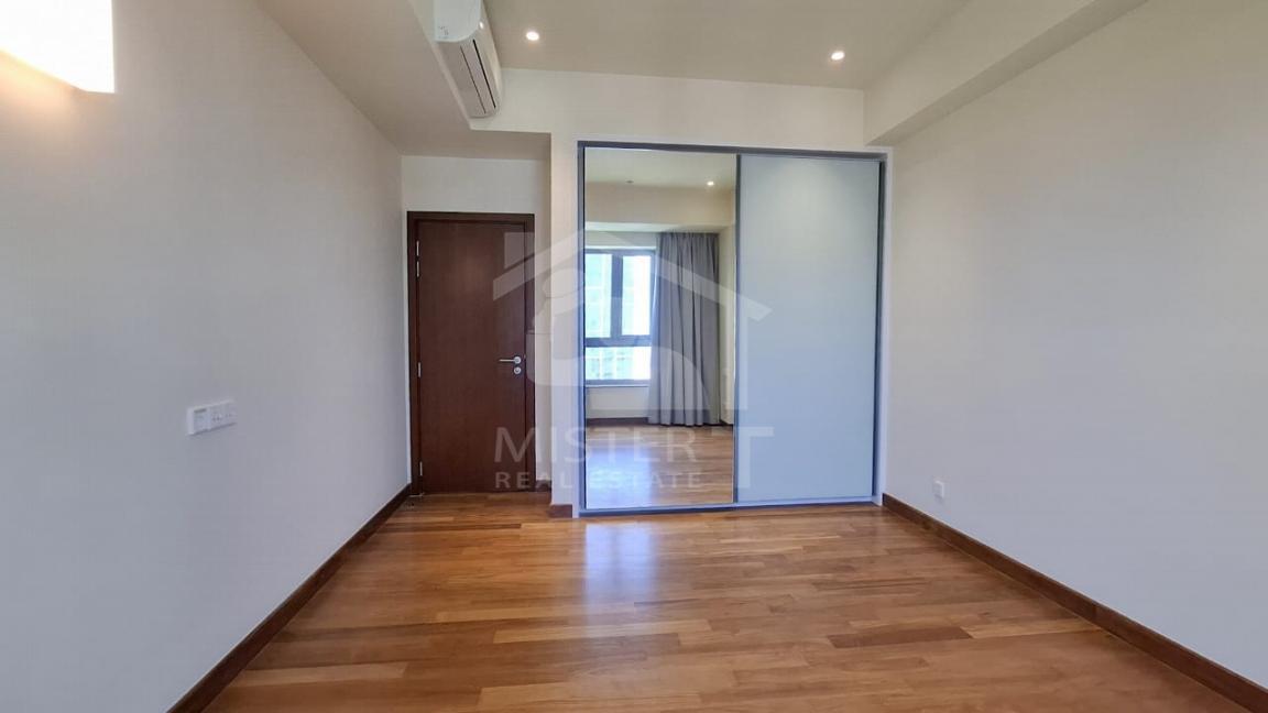 Apartment for Rent at Cinnamon Life, Colombo 02- image 5