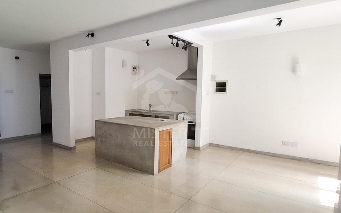 Private Apartment for Rent in Colombo 05- image 5