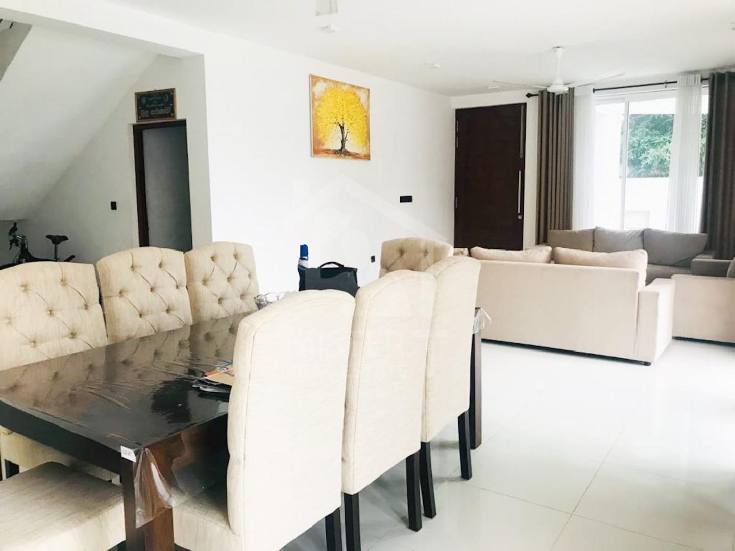 Luxury House for Rent in Pelawatta- image 6