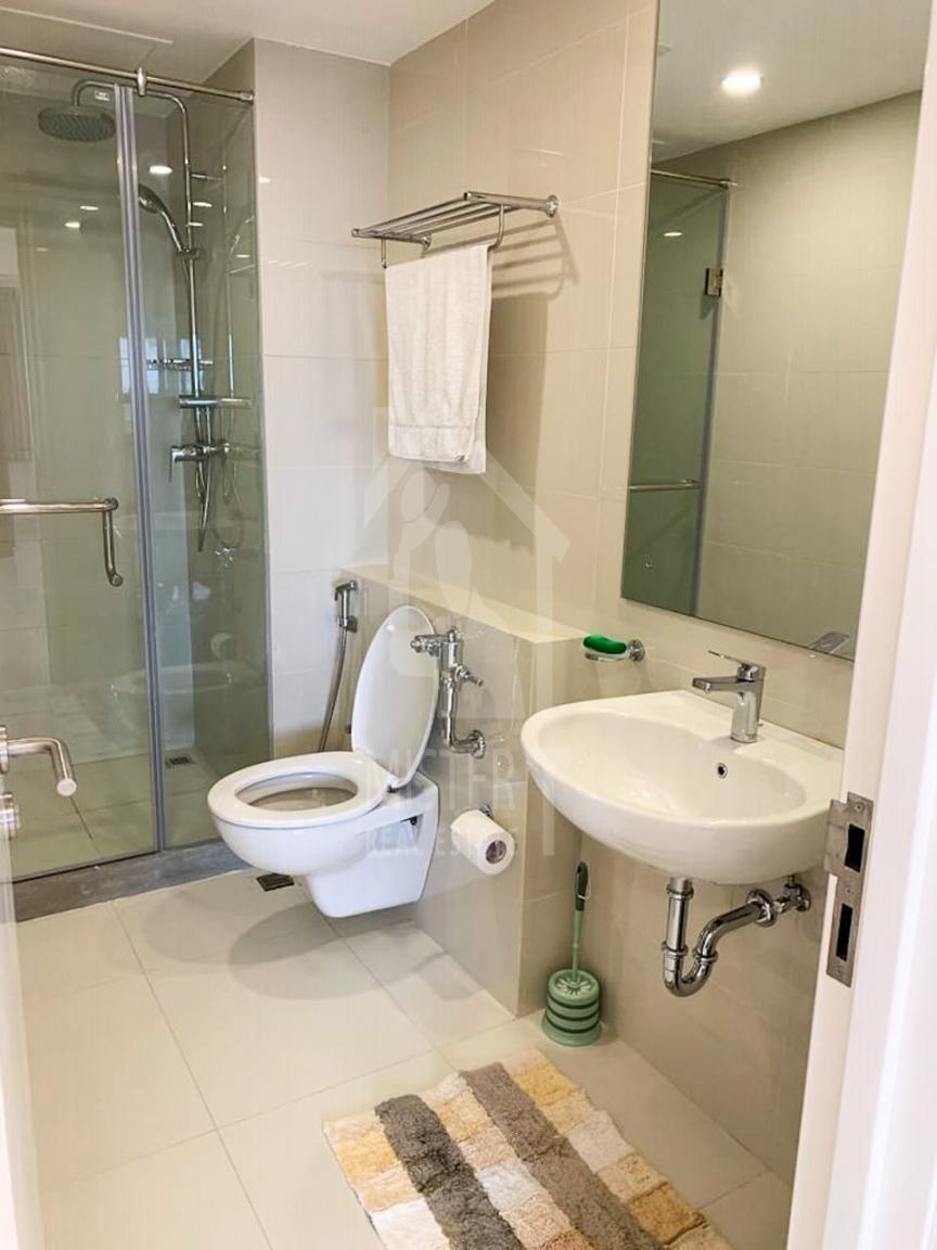 Apartment for Rent at Fairway Urban Homes - image 6