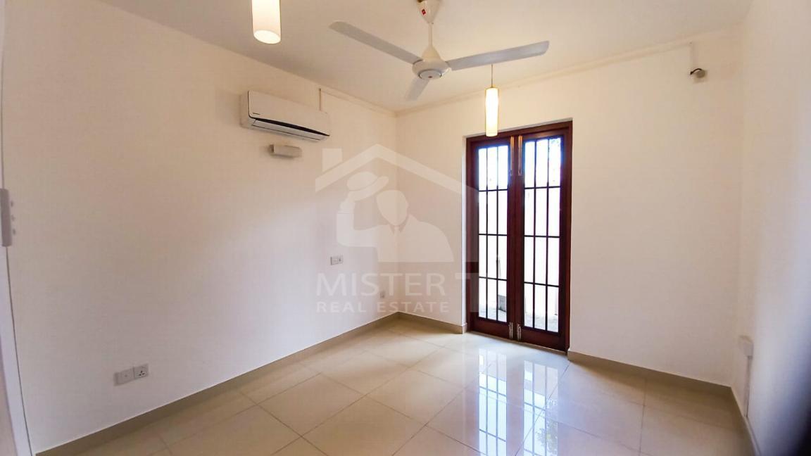 House for Rent in Colombo 08- image 6