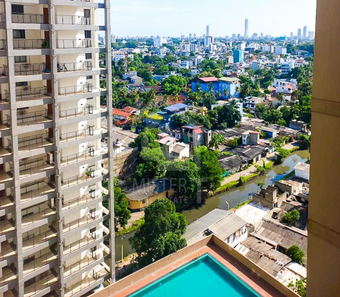 Apartment For Rent at Oval View Residencies- image 6