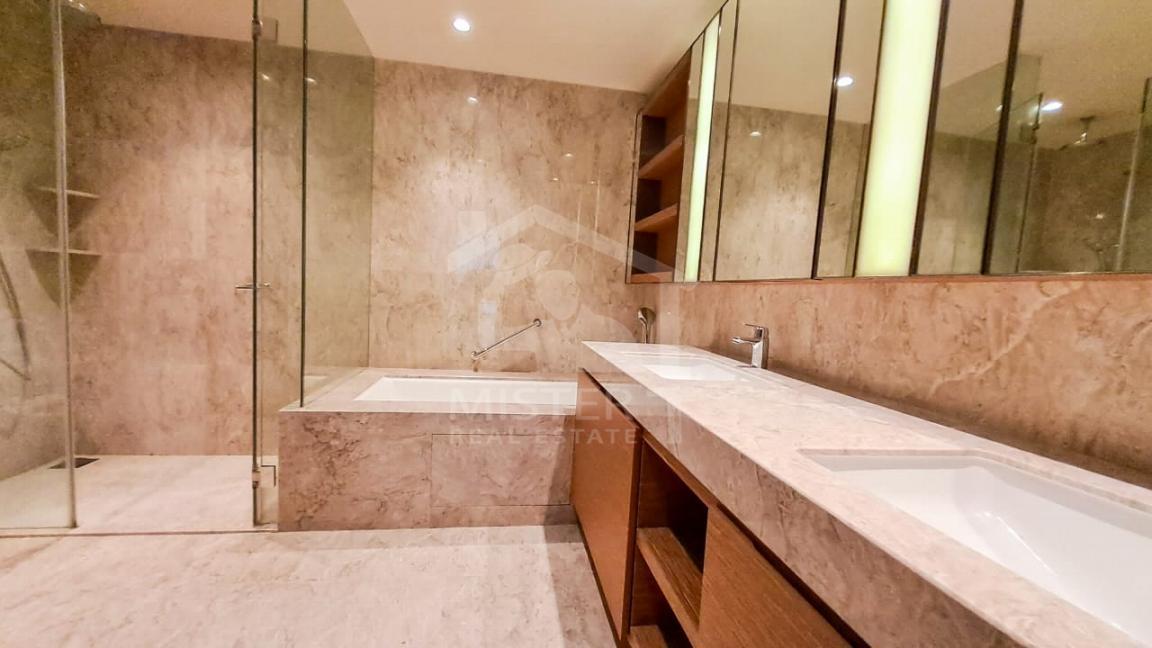 Apartment for Rent at The Residences, Colombo 02- image 7