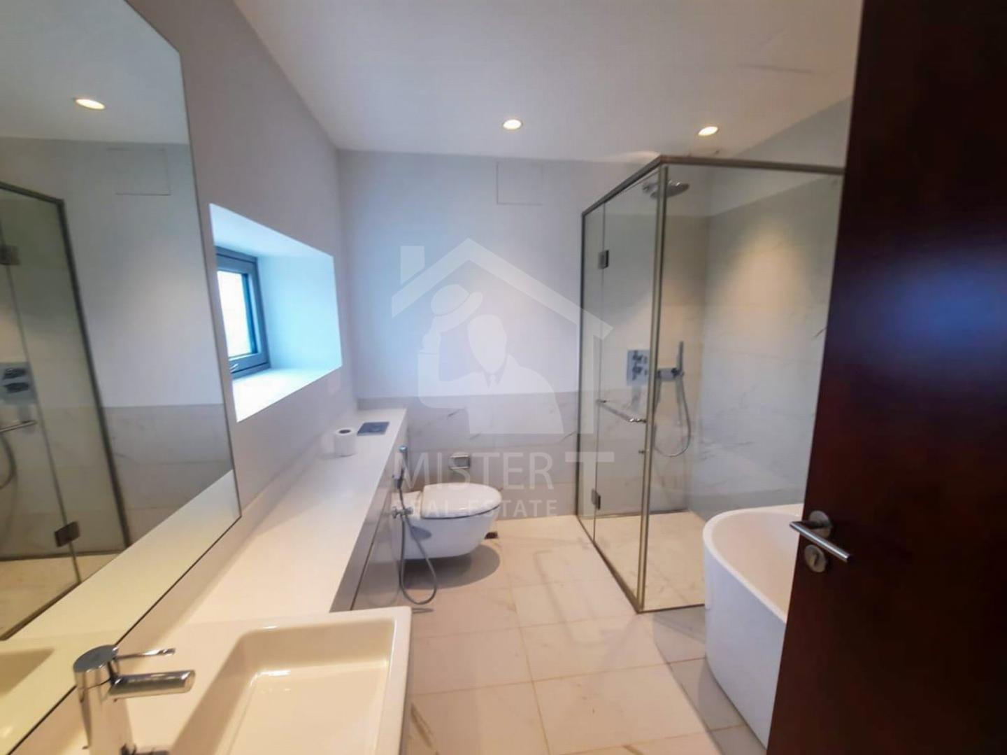 Apartment for Rent at Cinnamon Life, Colombo 02- image 7