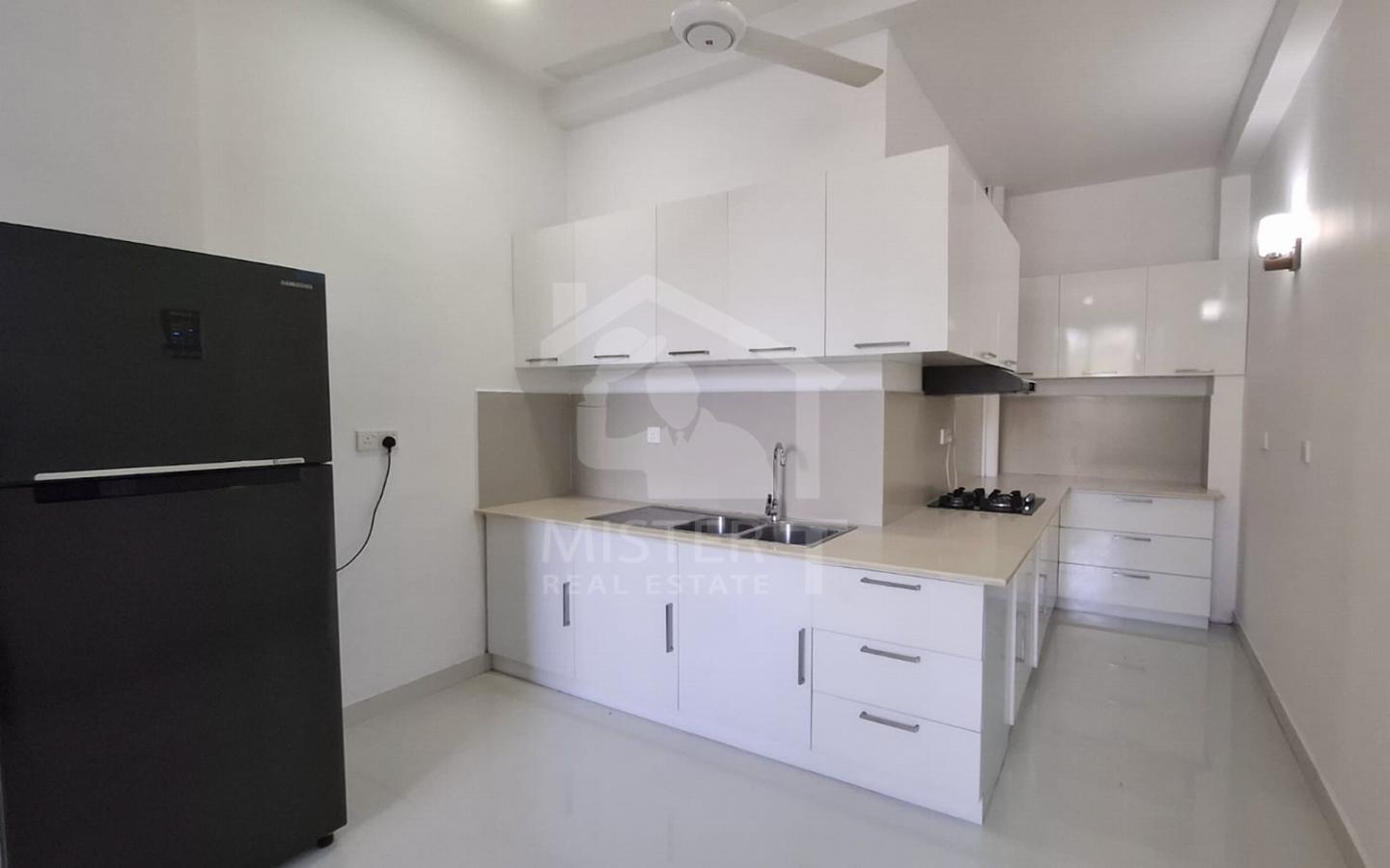 Private Apartment for Rent in Colombo 05- image 7