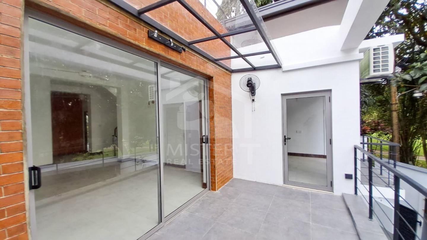 Brand New House for Rent in Colombo 08- image 8