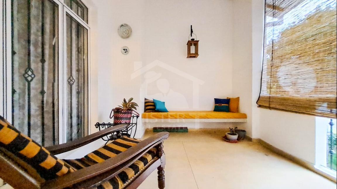 Private Apartment for Rent in Colombo 05- image 8