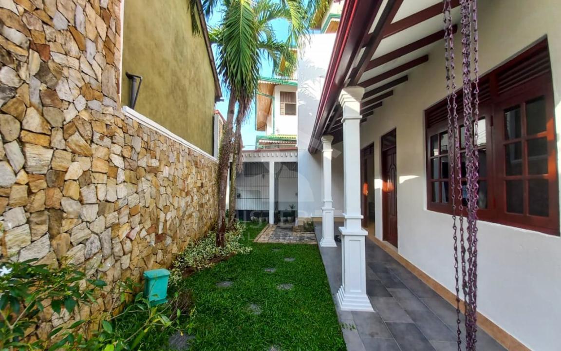 House for Rent in Thalawathugoda- image 8