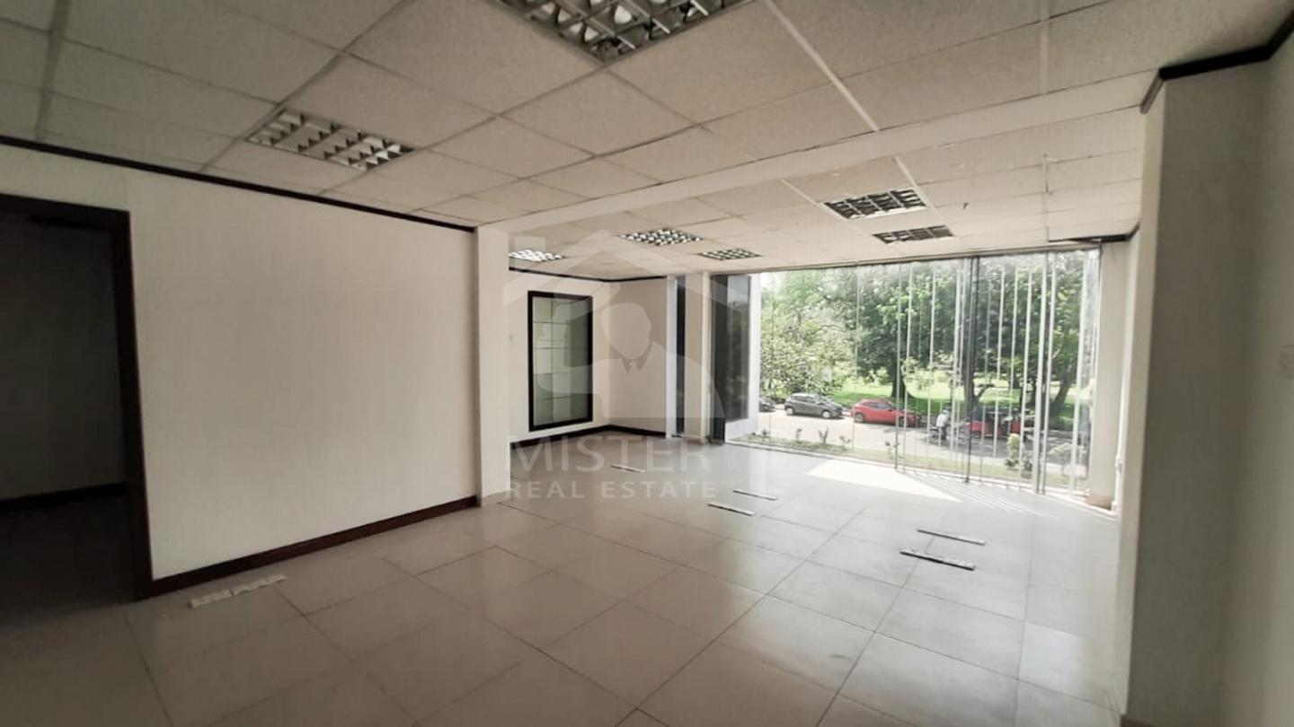 Commercial Property for Rent in Colombo 07- image 9