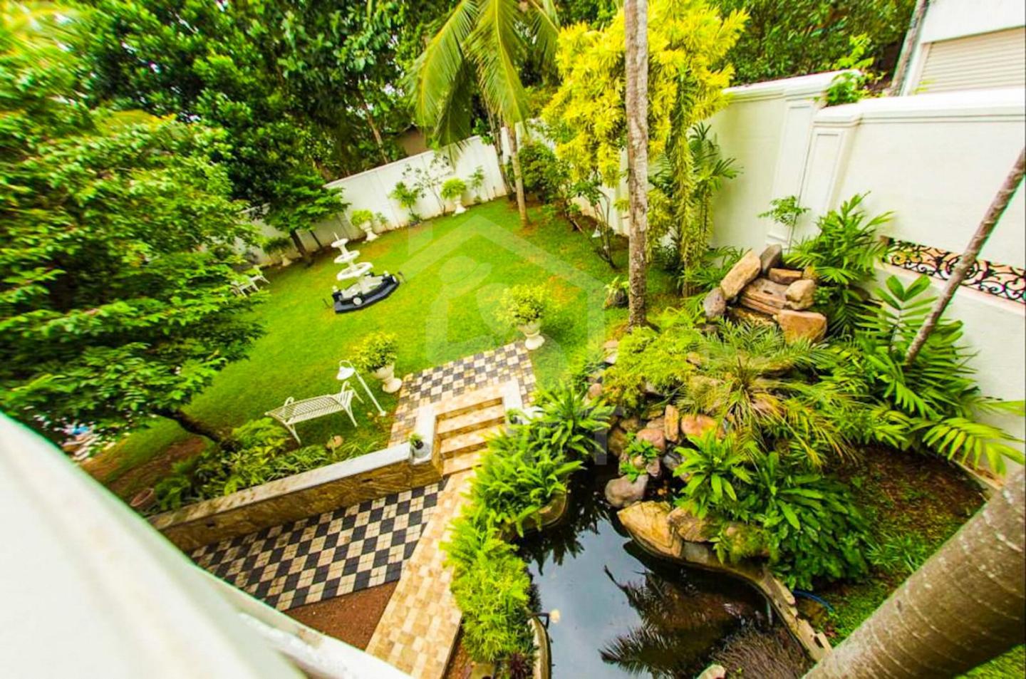 Luxury House for Rent in Nugegoda- image 9