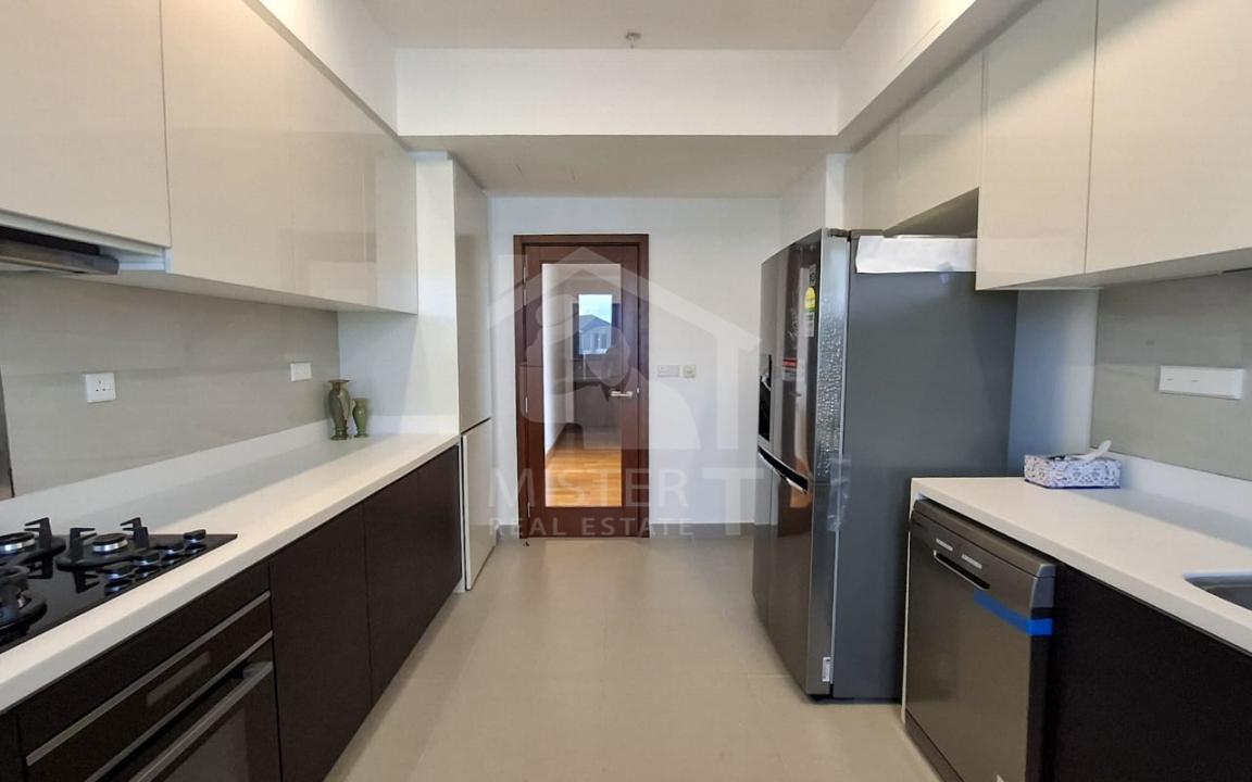 Penthouse for Rent at Cinnamon Life, Colombo 02- image 9