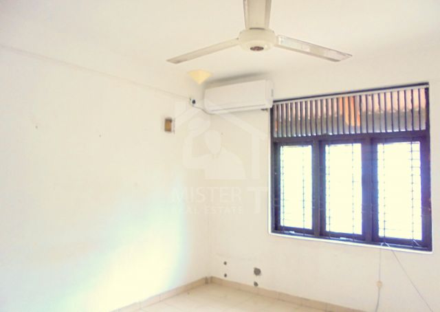  Apartment for Rent in Colombo 08- image 2