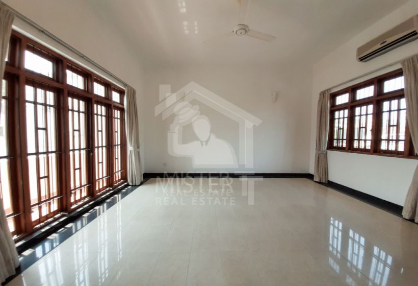 House for Rent in Colombo 05- image 4