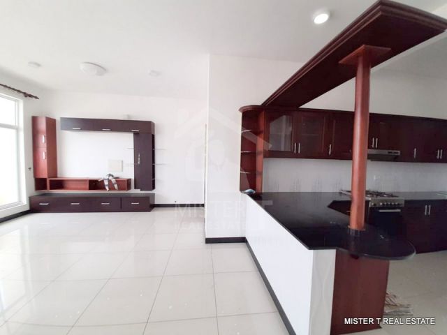 Apartment for Rent in Colombo 06- image 4