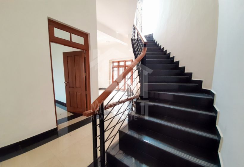 House for Rent in Colombo 05- image 6