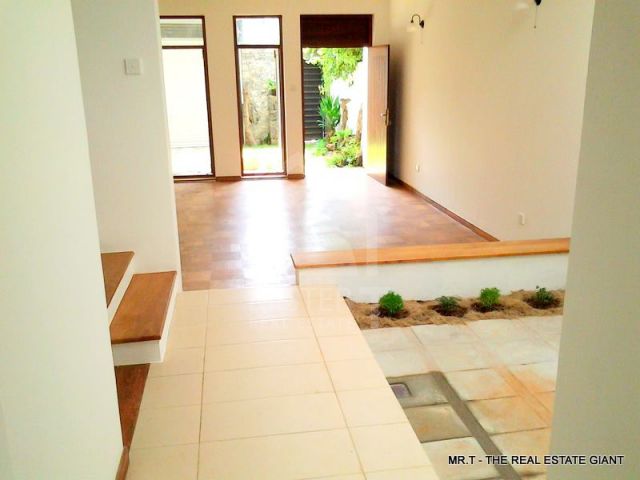 House for Rent in Colombo 03- image 6