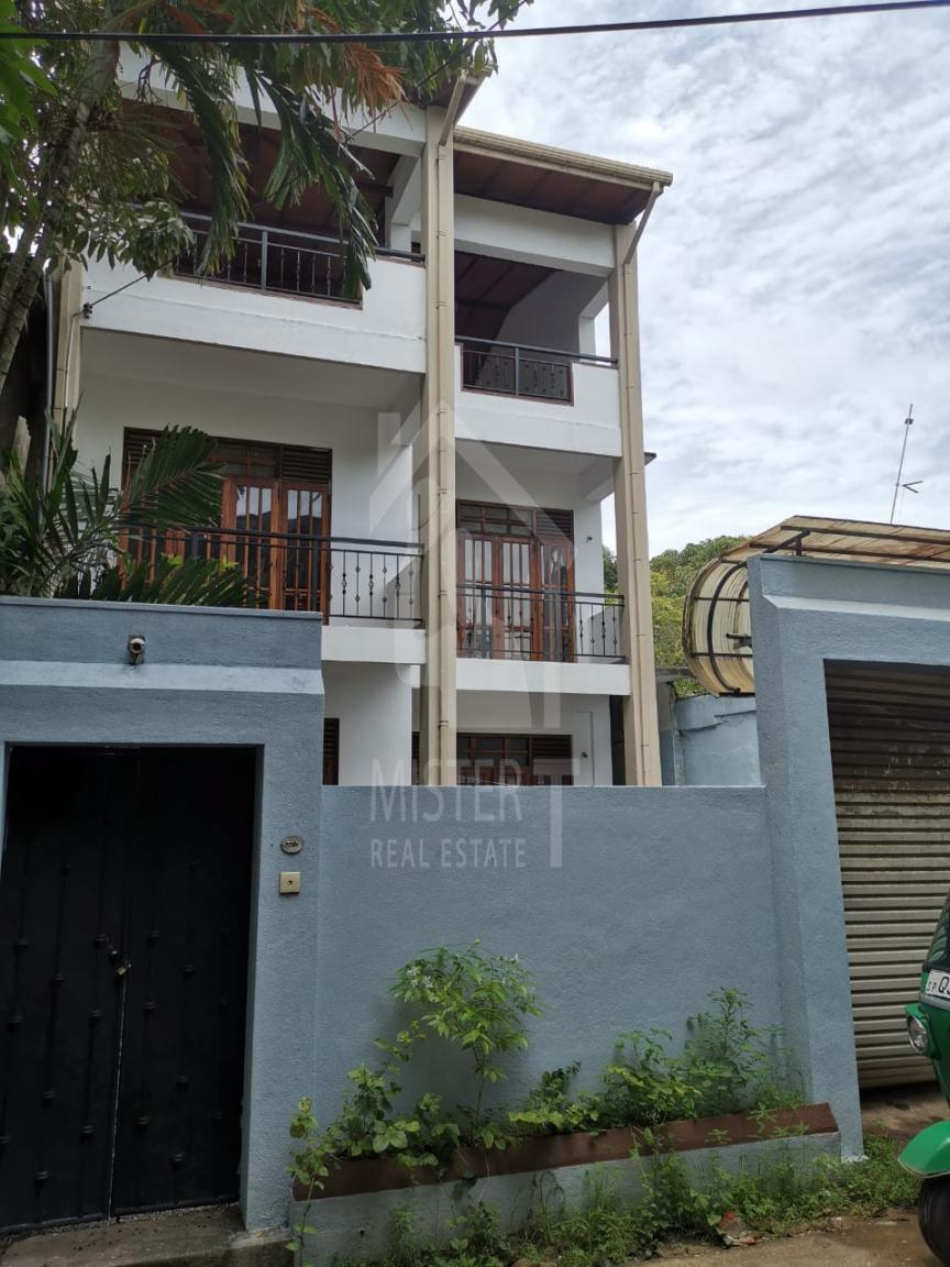 House for Rent in Colombo 05- image 1