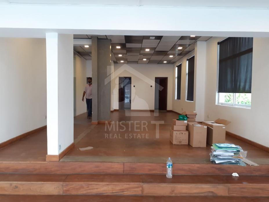 Commercial Property for Rent in Colombo 03- image 2
