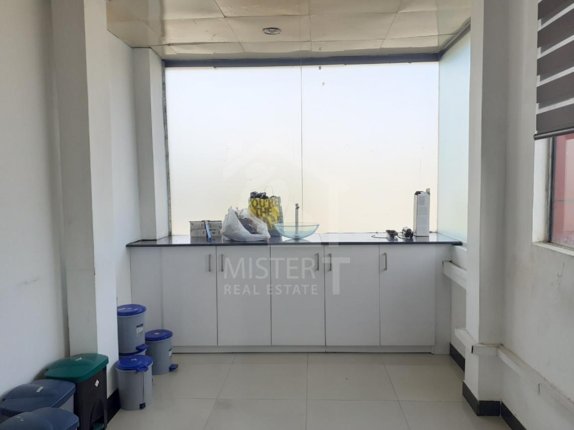 Commercial Property for Rent in Colombo 04- image 3