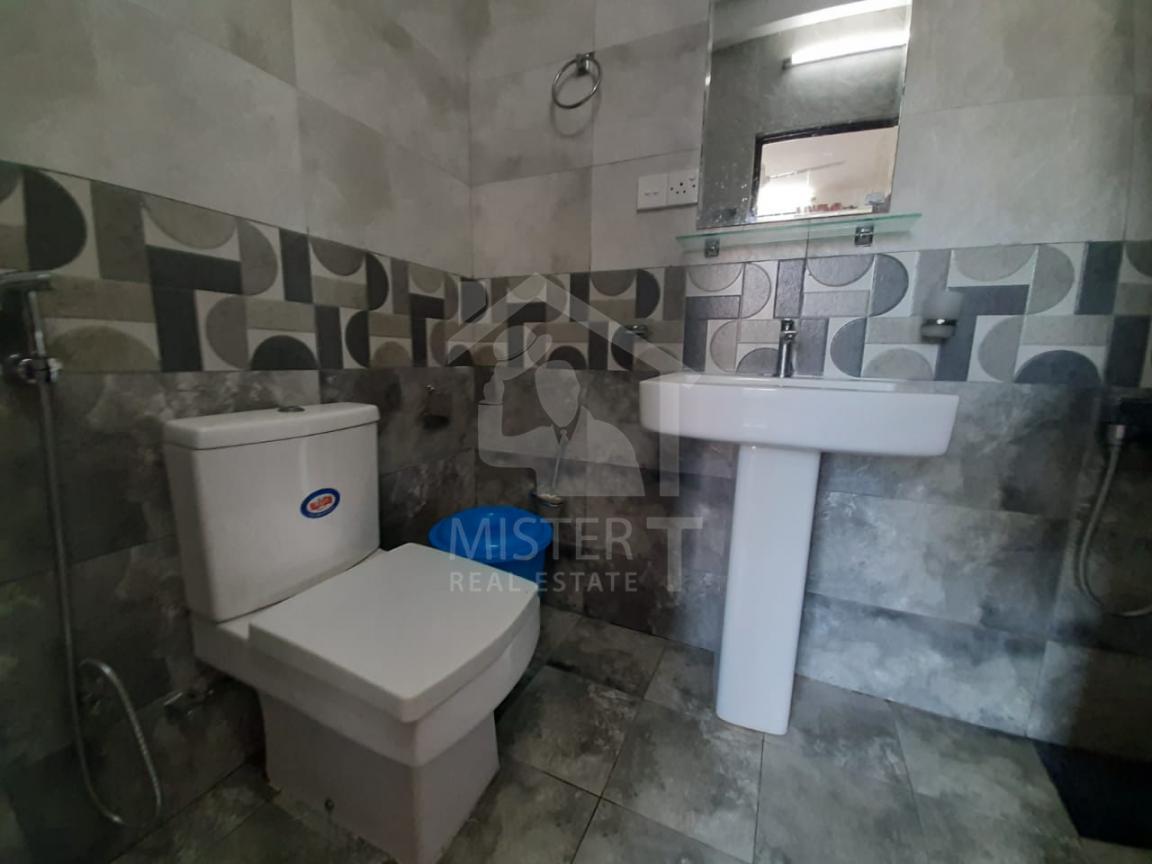 Apartment for Rent in Colombo 06- image 6