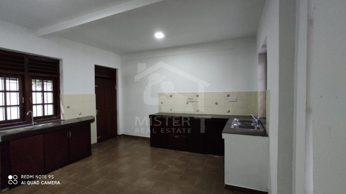 House for Rent in Colombo 08- image 6