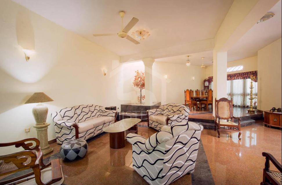 House for Rent in Colombo 08- image 3