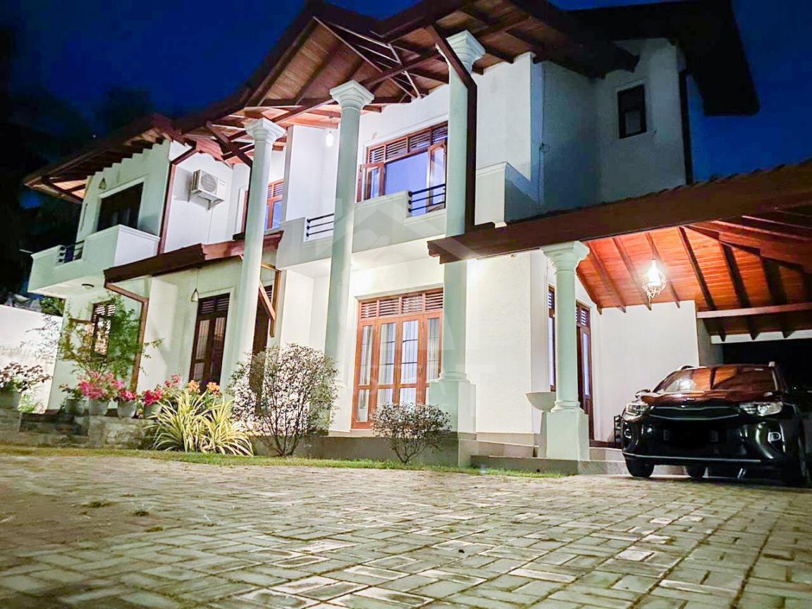 House for Rent in Battaramulla - image 1