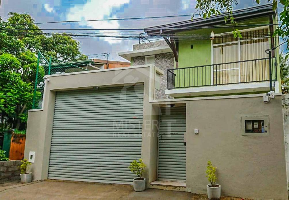 House for Rent in Nugegoda - image 1