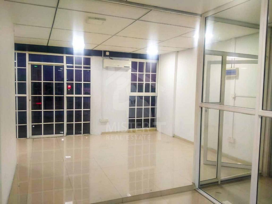 Commercial Property for Rent in Colombo - image 1