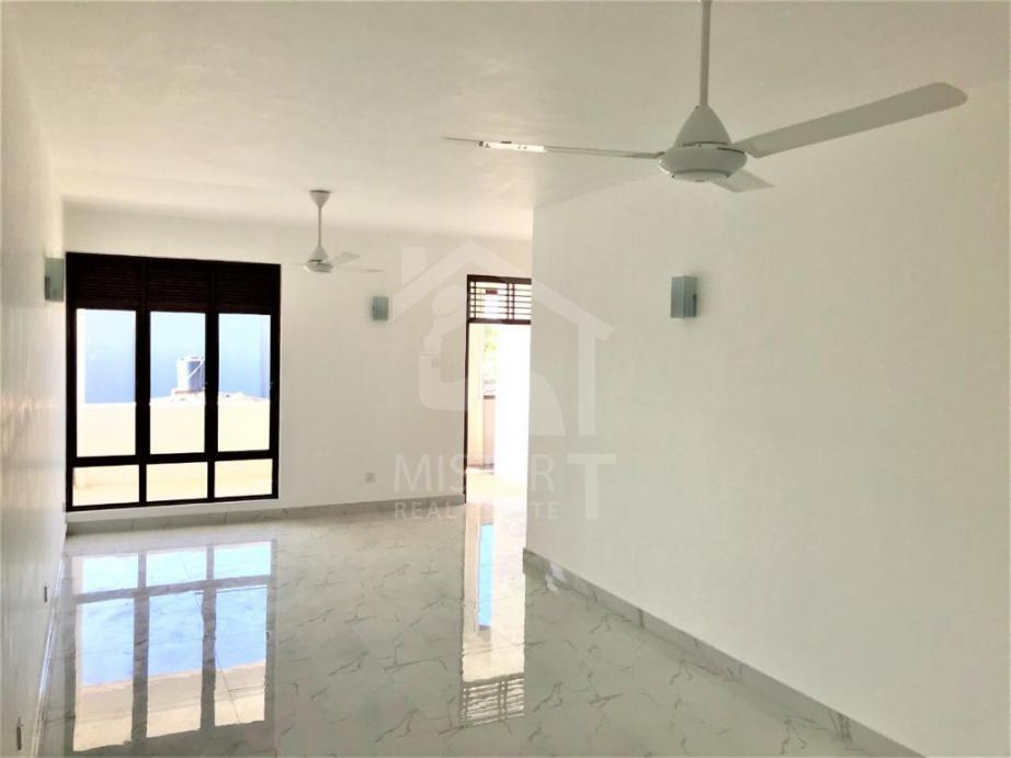 Private Apartment for Rent in Dehiwala - image 1