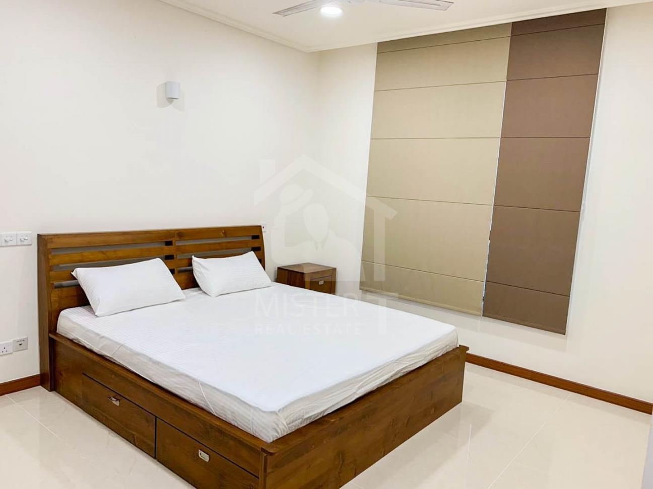 Apartment for Rent at Astoria- image 2