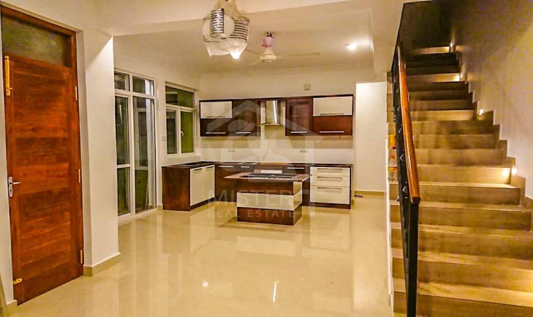 House for Rent in Nugegoda - image 2