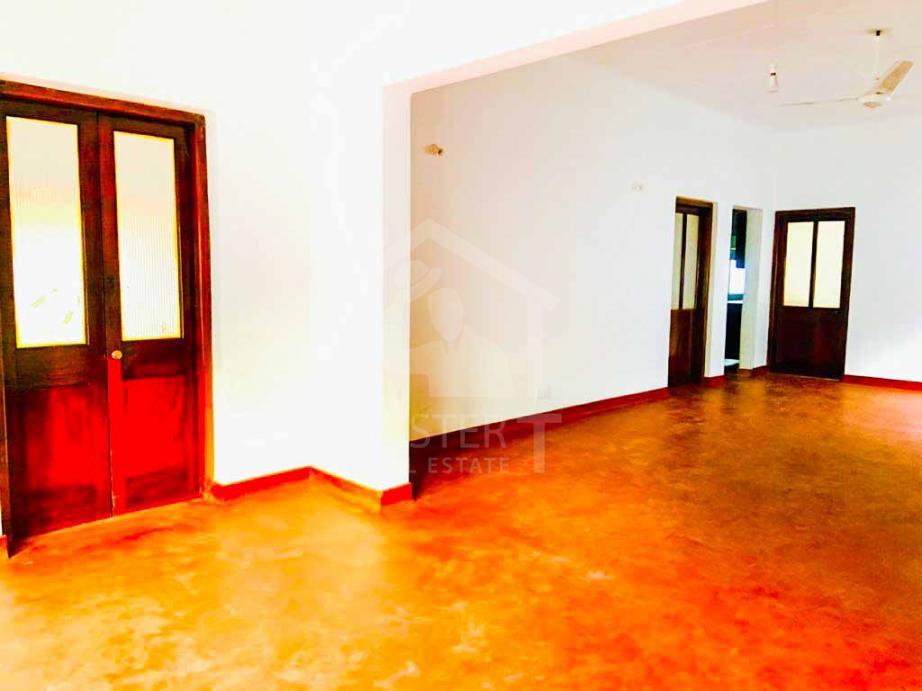 Commercial Property for Rent in Nugegoda- image 2