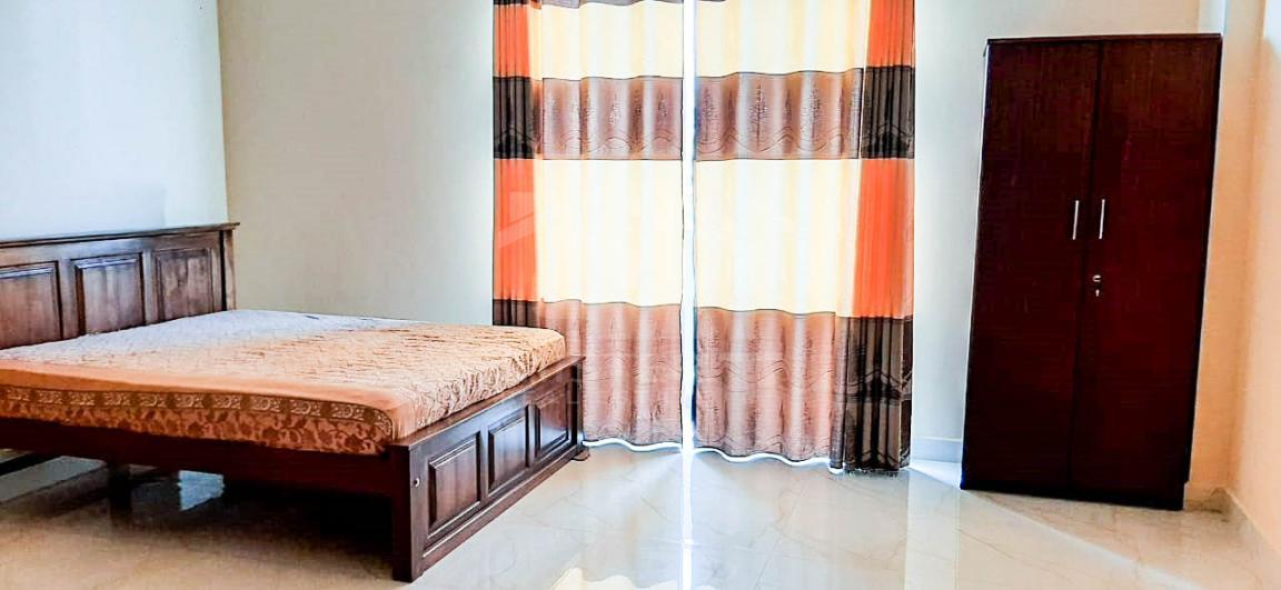 Apartment for Rent in Colombo 06- image 3