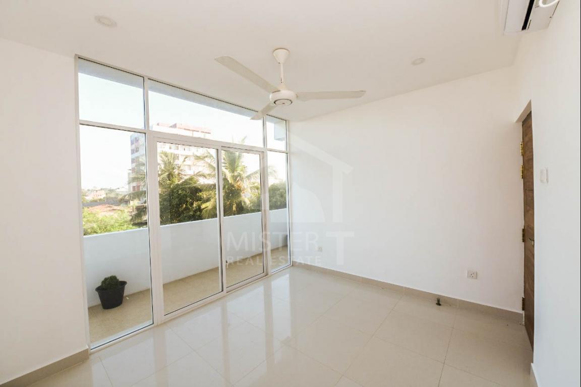 Apartment for Rent at Blue Ocean- image 3