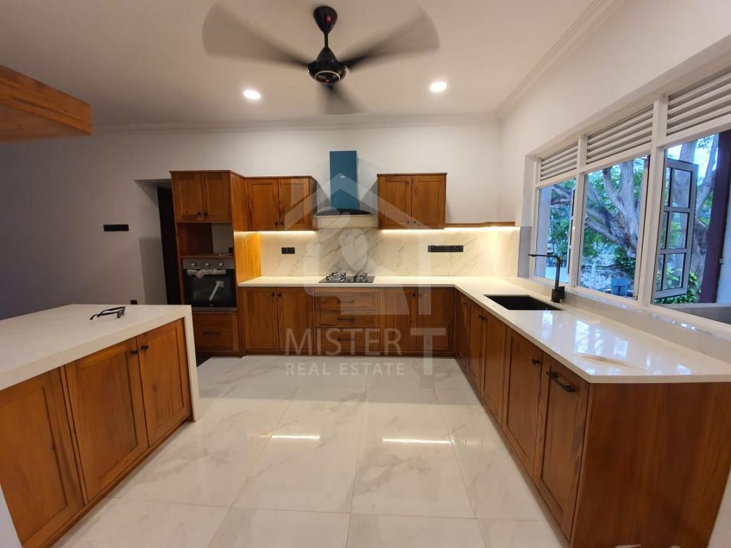 Private Apartment for Rent in Colombo 02 - image 3