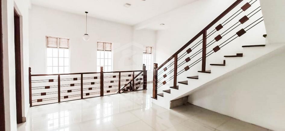 House for Rent in Colombo 05- image 4