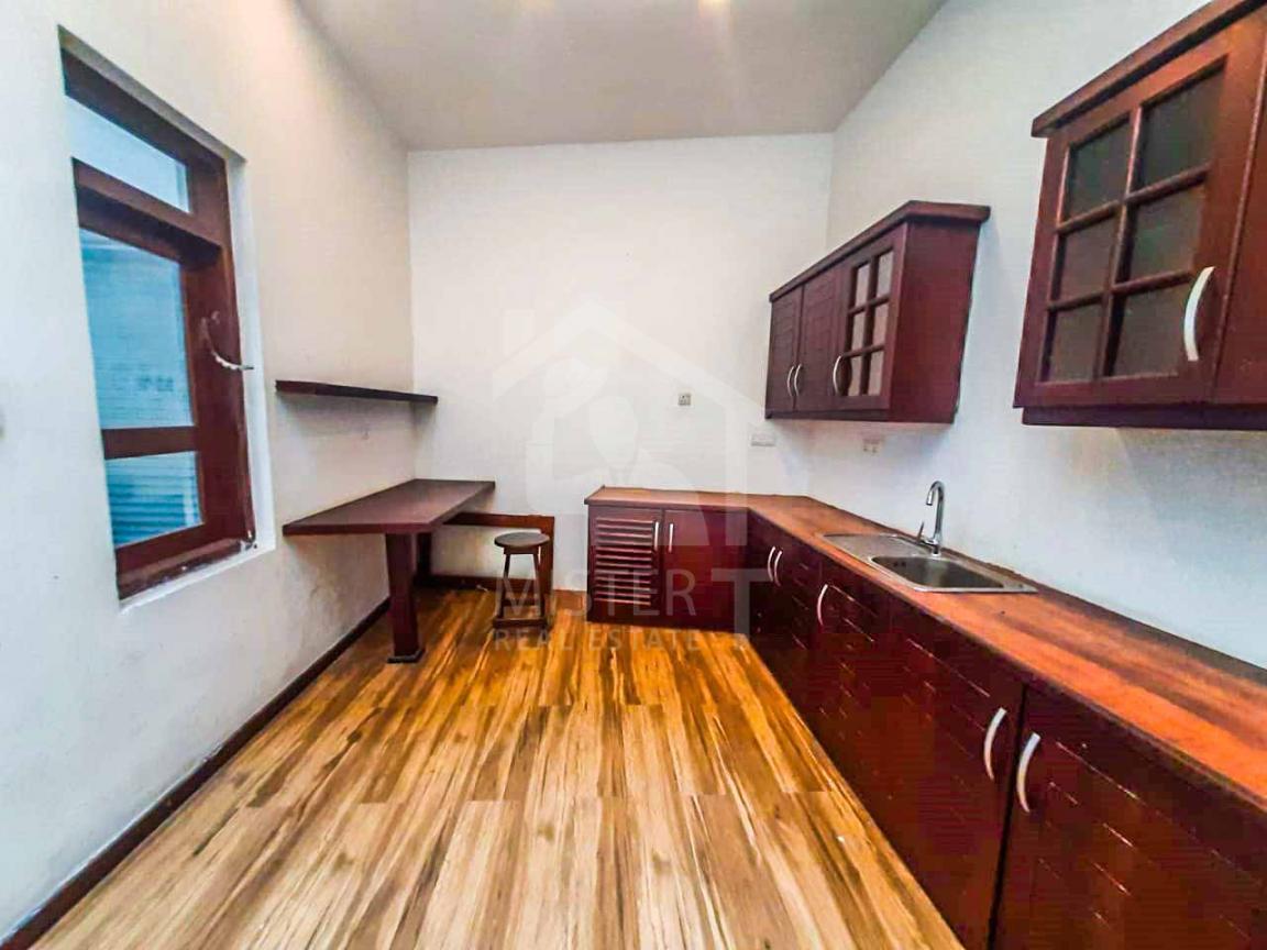 Luxury House for Rent in Nawala- image 8