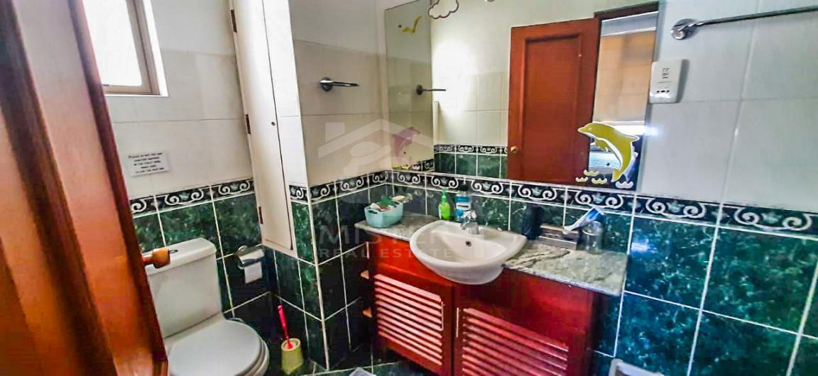 Apartment for Rent at Hedges Court - image 8