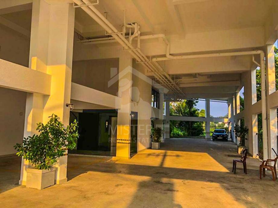 Apartment for Rent at The Lakefront - image 9