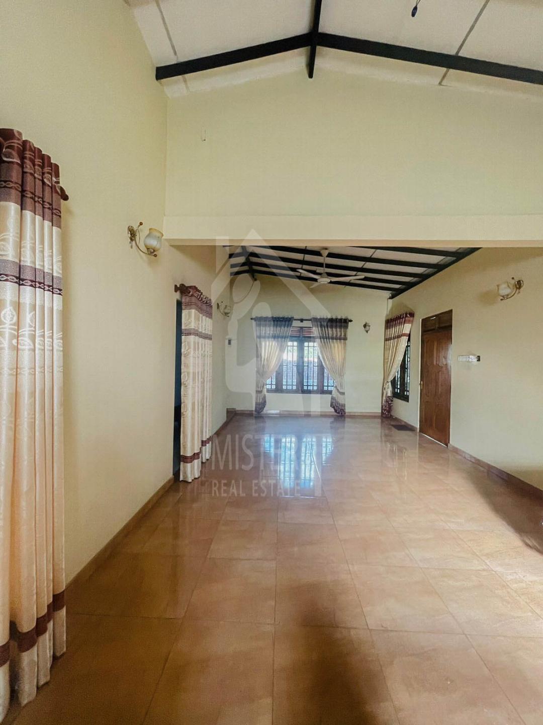 House For Rent in Kolonnawa - image 1