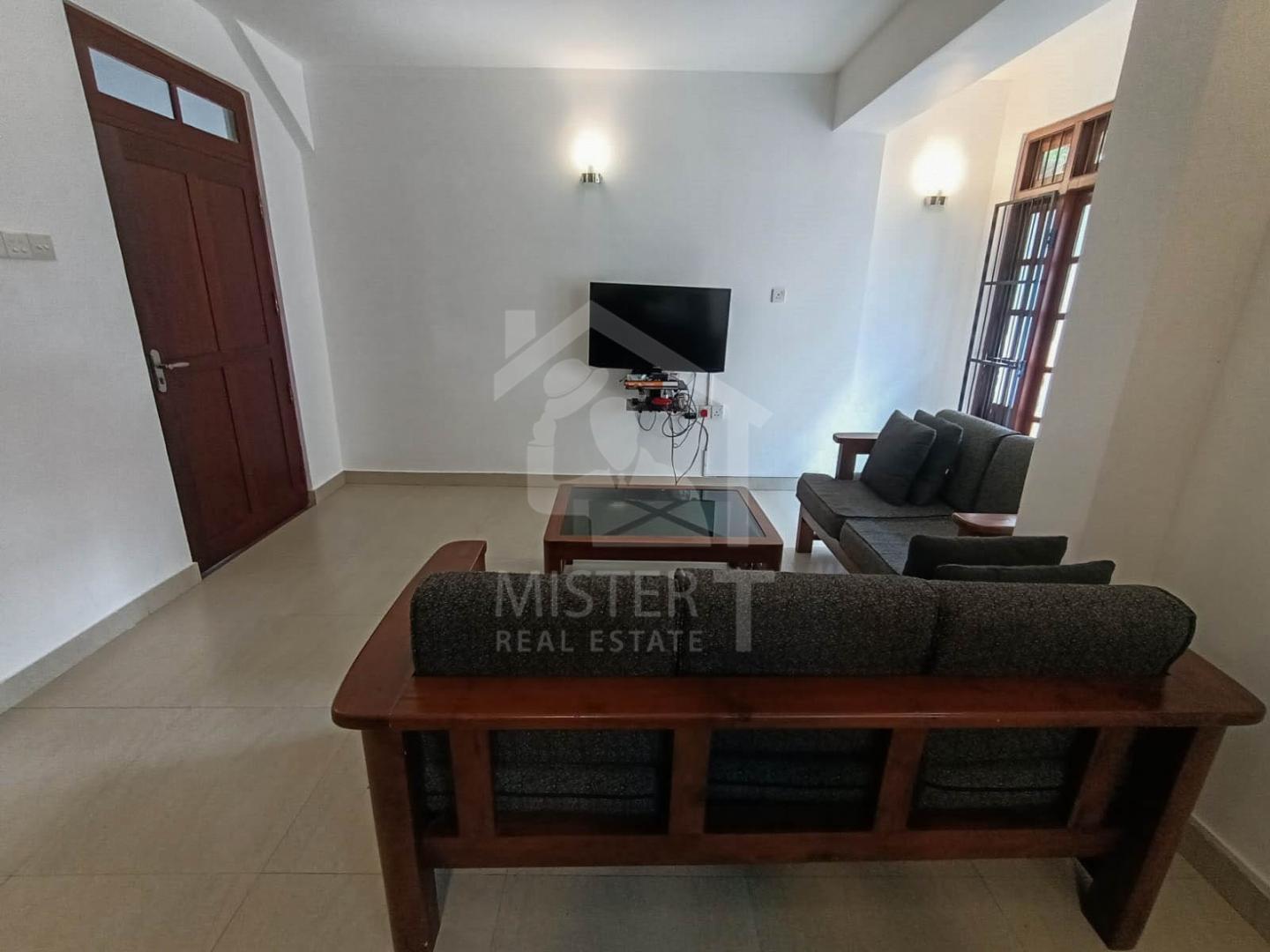 Private Apartment for Rent at Colombo 05- image 1