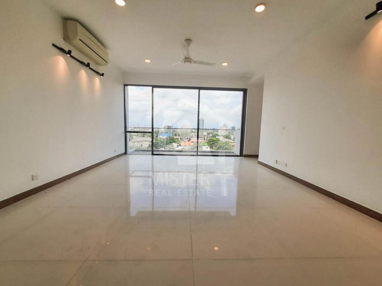 Apartment for Rent at The Everest- image 1